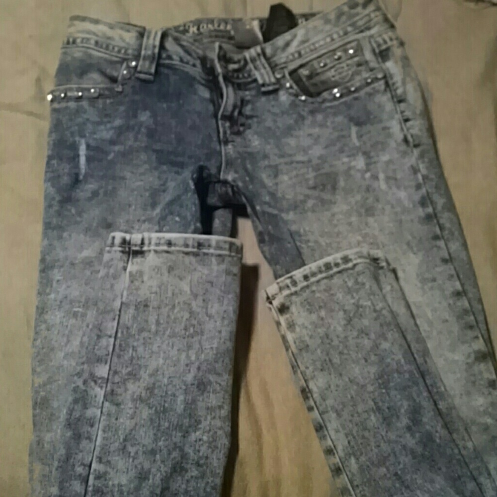 Skinny jeans